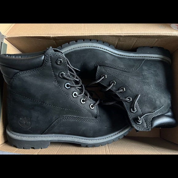 Women’s Timberland Premium Boots - Picture 1 of 3